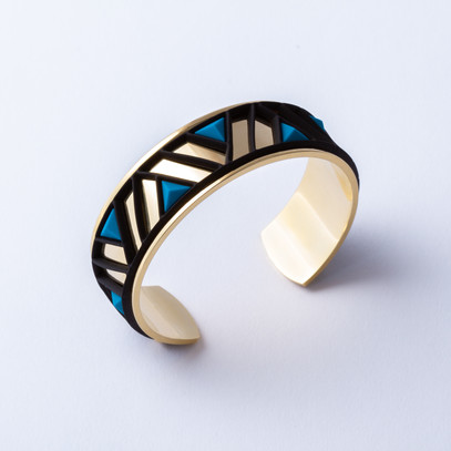 Gold cuff with Tetra white and blue accent